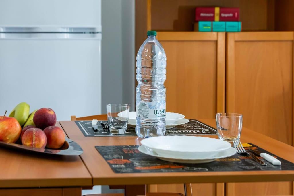 Navigli - Duomo Apartman Milánó Kültér fotó